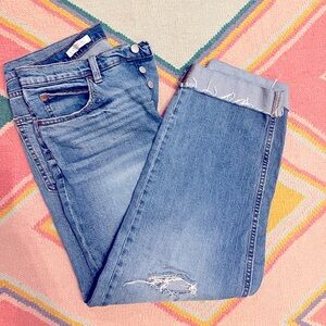 Lightly distressed jeans. Great pre-loved condition